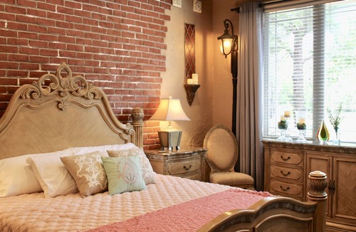 Bartlesville Bed & Breakfast | BarDew Valley Inn