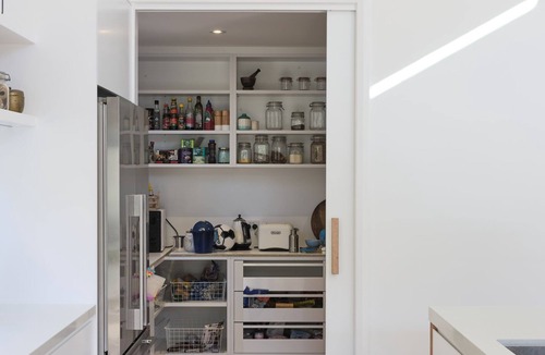 Avalon Beach House | Bareena by Beach Stays