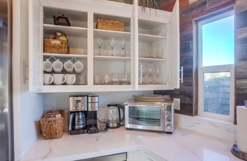 Leucadia House | Barefoot 101 * One Block to Beach * 2 Bed 1 Bath