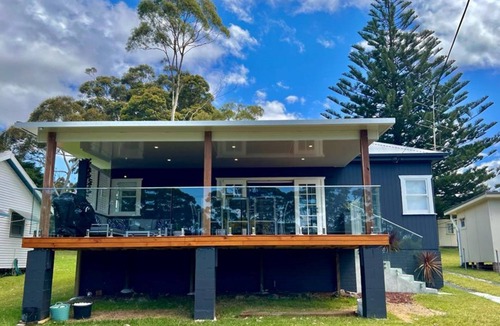 Vincentia House | Barefoot and Beach Bound!