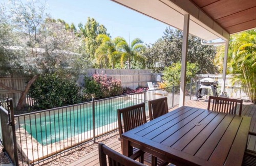 Horseshoe Bay House | Barefoot Beach House