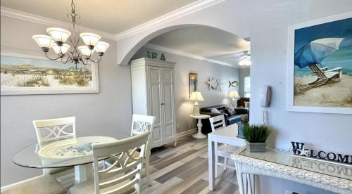 Indian Shores House | Barefoot Beach Resort A202