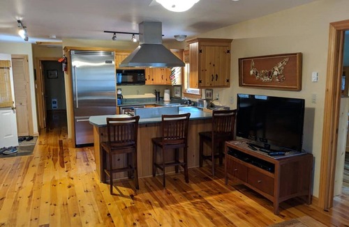 Bayview Cottage | Barefoot Bungalow – Beautiful Cottage in Cavendish with Pool and Hot Tub