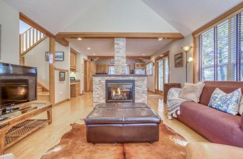 Shorepine Village House | Barefoot Bungalow - Meredith Lodging