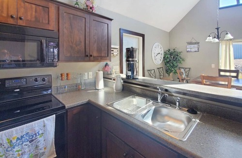Spirit Lake House | Barefoot Bungalow Cabin at Bridges Bay Resort