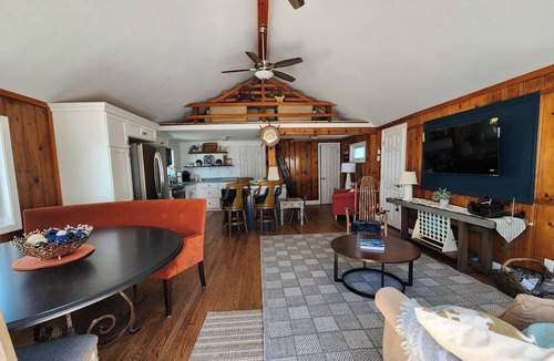 Jerusalem House | Barefoot Bungalow - Beachfront Vacation Home