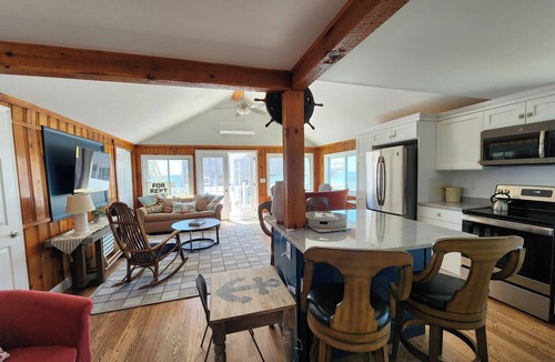 Jerusalem House | Barefoot Bungalow - Beachfront Vacation Home