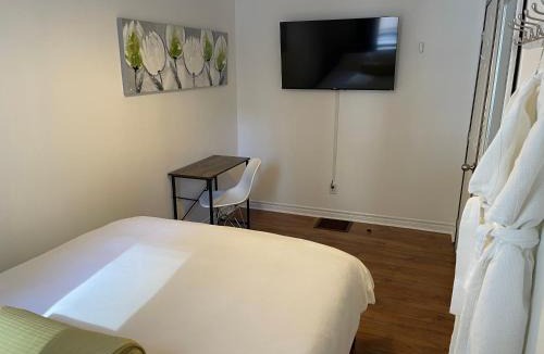 Downtown Ottawa Hostel | Barefoot Inn
