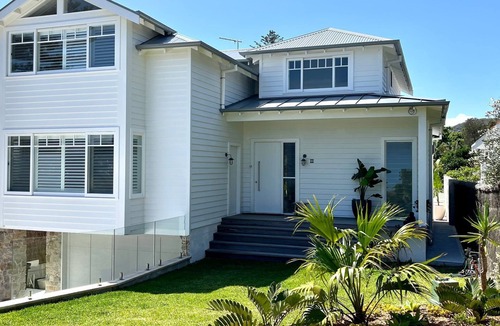 Avalon Beach House | Barefoot Lux Avalon Beach by TCC