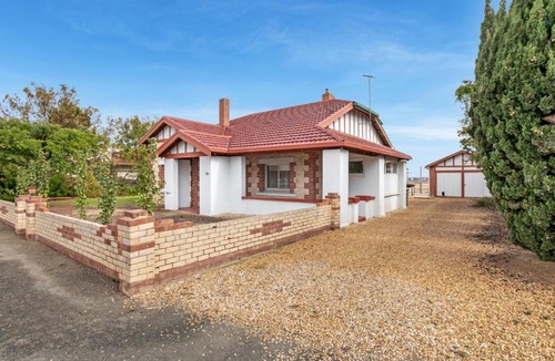 Seymour House | Barefoot Waters