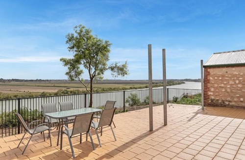 Seymour House | Barefoot Waters