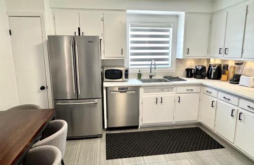Longueuil Apartment | Barel Residence - 2BR Apartment - Free Parking - 15 min to MTL
