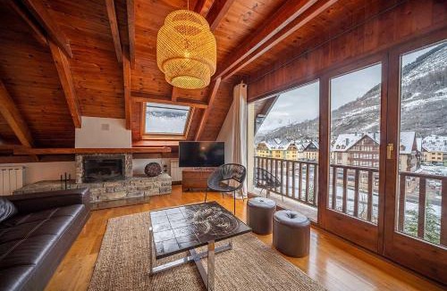 Vielha Apartment | Bargadera by Totiaran