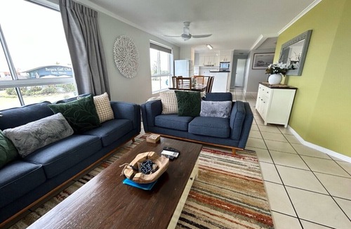Bargara Apartment | Bargara Beach Front Apartment