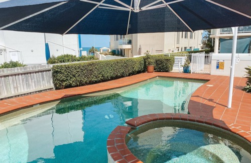 Bargara Apartment | Bargara Beach Front Apartment