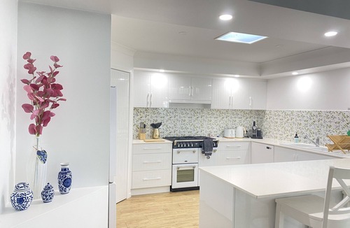 Bargara House | Bargara - Everday's a Holiday!