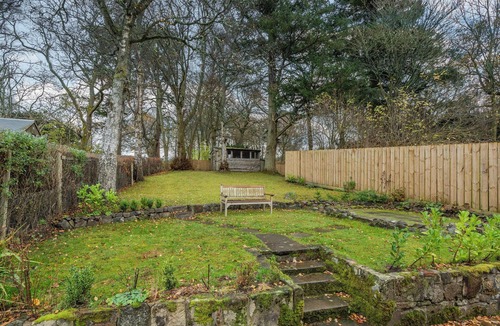 Biggar Cottage | Barjols Cottage - UK30096