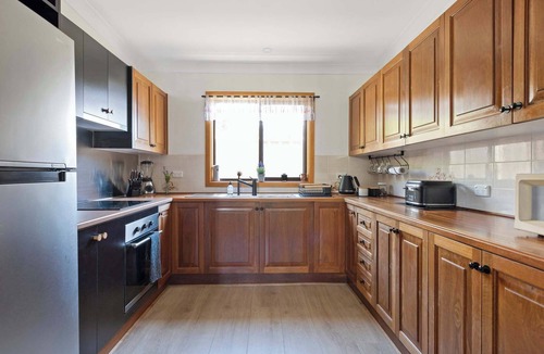 Burrill Lake House | Barker Retreat Summar