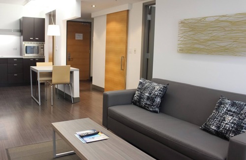 Portage La Prairie Hotel | Barker Suites Southport