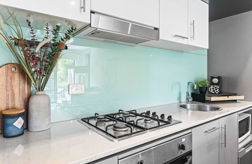 Saint Kilda South Apartment | Barkly Beachside Escape