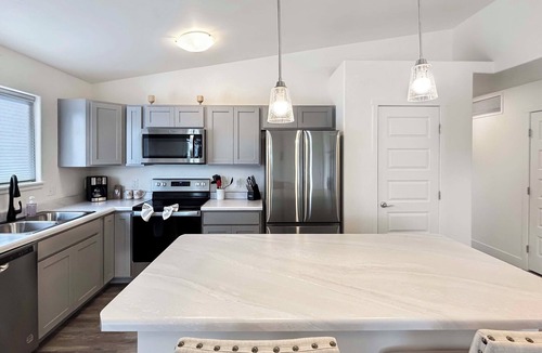 Fruita House | BarknBike Inviting Pet-Friendly Home w/Dedicated Workspace