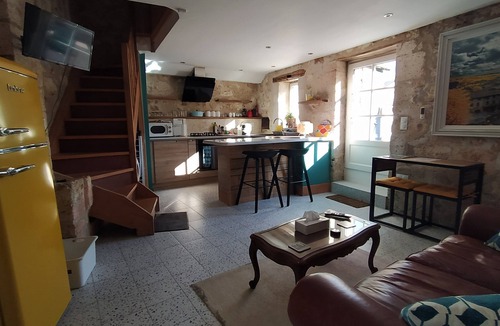 La Tour-Blanche-Cercles Cottage | Barn cottage