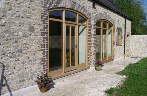 Littlebredy House | Barn conversion, quiet location and heated swimming pool (from mid May)