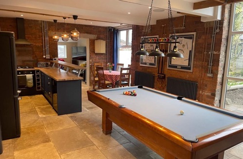 Leeds House | Barn Conversion with home cinema & pool table