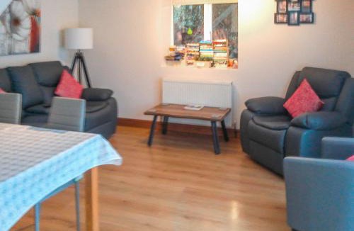 Skegness House | Barn Cottage - E5560