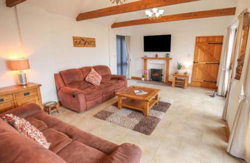 Alford House | Barn Cottage