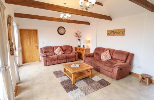 Alford House | Barn Cottage