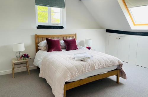 Graffham House | Barn Cottage -Westerlands