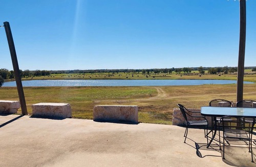 Bouvet Island House | Barn Hideaway Near Brenham & Bellville