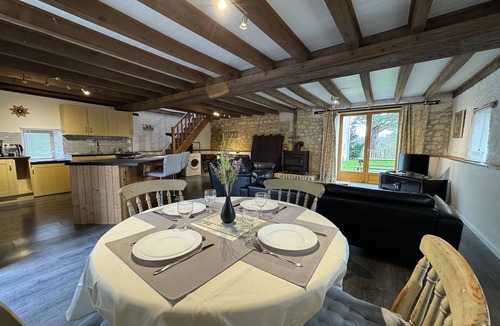 Aubigne-Racan Cottage | Barn in Aubigné-Racan with Heated Pool
