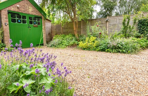Yoxford House | Barn Meadow Cottage - Three Bedroom House, Sleeps 6