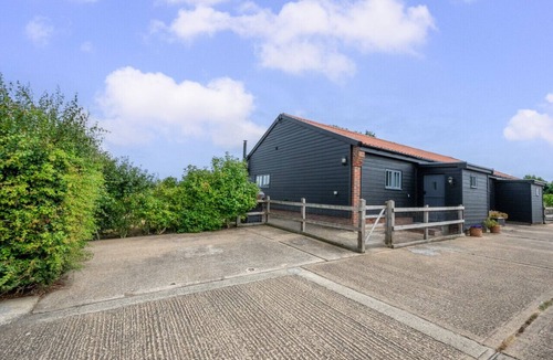 Woodbridge House | Barn Owl, Oxley Dairy