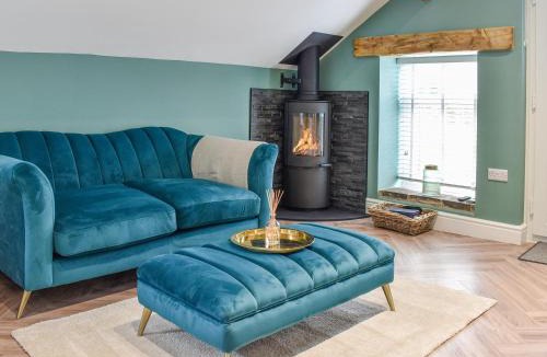 Dronfield House | Barn Owls Nest-Uk39432