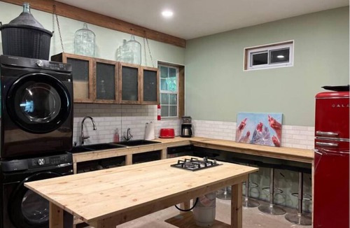 Mountain Dale House | Barn Suite: A Cozy Farm Escape