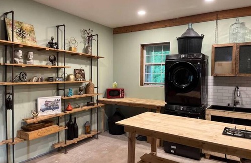 Mountain Dale House | Barn Suite: A Cozy Farm Escape