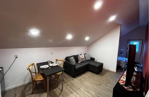 Mountain Dale House | Barn Suite: A Cozy Farm Escape