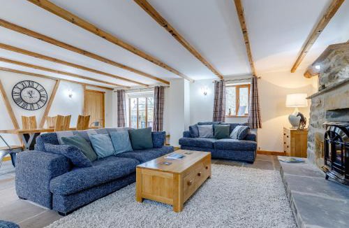 Ashover House | Barn View