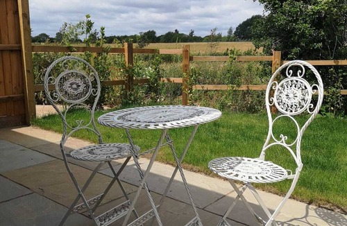 Little Stukeley House | Barn with panoramic countryside view