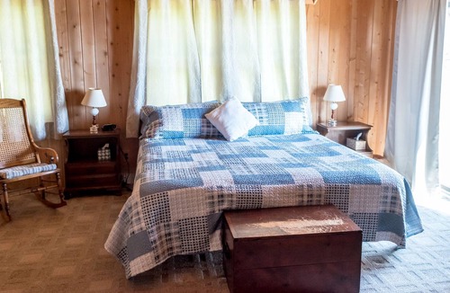 Brooklin Cottage | Barnacle on Flye Point Oceanfront