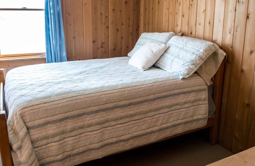 Brooklin Cottage | Barnacle on Flye Point Oceanfront