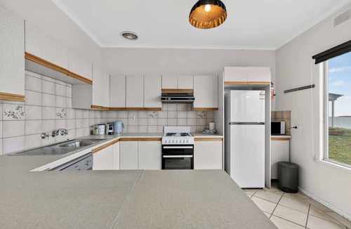 Nangkita House | Barnacles Shack - Mills Road