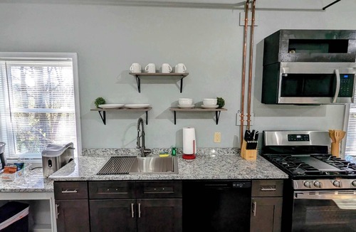 Andrews Cabin | Barndomenium 60 acre retreat