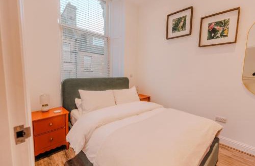 Dunfermline Apartment | Barnet House Serviced Apartments