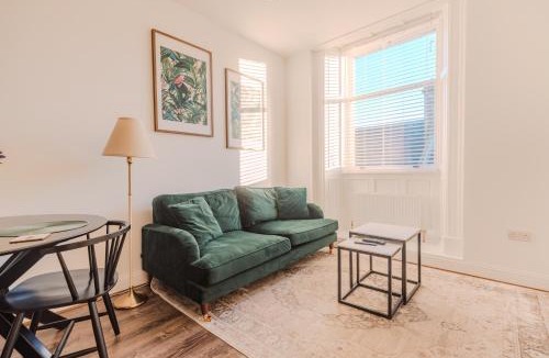 Dunfermline Apartment | Barnet House Serviced Apartments