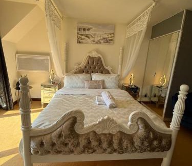 Clacton-on-Sea Bed & Breakfast | Barnfields Retreat