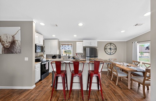 Adkins Other | BarnHaus - Peaceful 3 Acre Ranch Retreat
